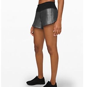 Lululemon Speed Up MR Short 4” lines